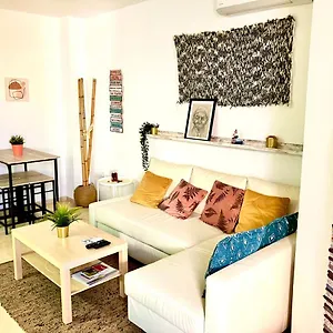 https://precioso-apartamento-junto-a-la-playa-y-el-centro.1costadelsol.com